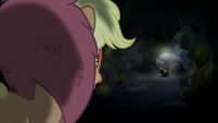 Applejack sees Granny in the distance S5E21