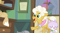Goldie "that's how you wake a pony up" S9E10