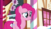 Pinkie Pie's hair deflates S4E18