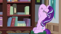 Starlight Glimmer smacks her forehead S8E8