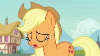 Applejack -it does not at all- S7E9