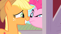 Applejack face-to-face with Pinkie Pie S01E25