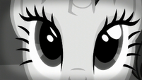 Close-up of Rarity's eyes as she watches the aerial display S5E15