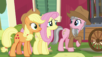 Fluttershy uncomfortable with Wrangler's offer S7E5