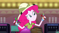 Pinkie Pie holding two handfuls of candy SS11