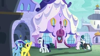 Exterior shot of Canterlot Carousel S7E6