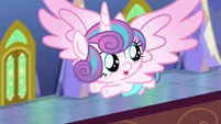Flurry Heart looking behind her S7E3