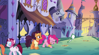 Pinkie hurls arrow sign at the ground; sign curves upward S6E12