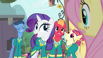 Rarity talking about Ponytones' next gig S4E14