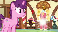 Big Mac appears at Sugarcube Corner S8E10