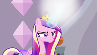 Cadance's horn glowing brightly S5E10