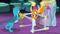 Gallus and Smolder assemble the treehouse S9E3