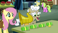 Old pony buying asparagus S2E19