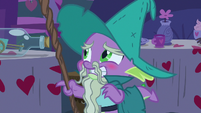 Spike blushing S8E10