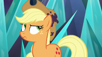 Applejack notices dirt on her hat S9E2