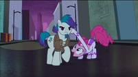 Pinkie Pie annoying citizen S4E6