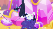Rarity holding a phone to her ear EGDS27