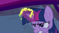 Twilight's electrifying magic S4E26