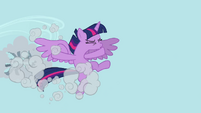 Twilight crashes through cloud S4E01