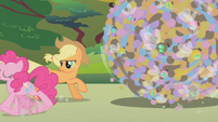 Applejack watches Pinkie gallop away S1E10