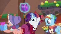 Earth mare, Merry, and Snowdash receiving presents S6E8