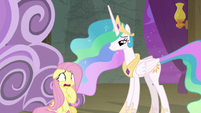 Fluttershy getting stage fright again S8E7