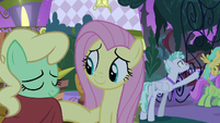 Fluttershy helps Apple Honey; Flatterfly directs Pegasi S9E17