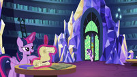 Starlight enters the castle library S6E1