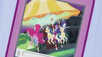 Twilight, Pinkie, and Rarity on the carousel EG2.png (814 КБ)