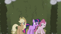Twilight with Applejack and Pinkie S2E01