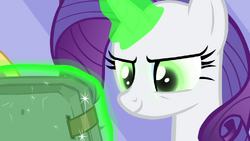 Rarity's eyes turn green S4E23.png