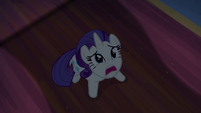 Tapestry about to fall on Rarity S04E03