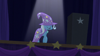 Trixie crossing the stage S6E6