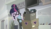 Fifth job revealed: Sci-Twi works at the electronics store.