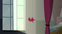 Bird flying out of the tower S5E10