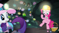 Pinkie Pie nervously juggling a gem S9E19