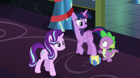 Starlight walks away; Twilight and Spike look at each other S6E8