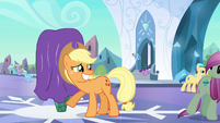 Applejack smiling at local pony S3E2