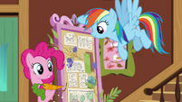 Pinkie Pie suggests a carrot cake stand S7E5