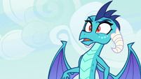 Princess Ember surprised by Thorax's roar S7E15