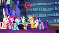 Twilight levitating the storybook EG2.png (832 KB)