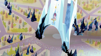 Crystal ponies looking up to tower S3E2