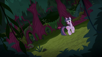 Fake Twilight looking behind her S8E13