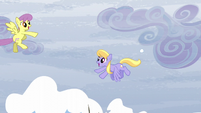 Parasol and Cloud Kicker having a snowball fight S5E5