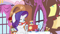 Rarity stops levitating S4E19