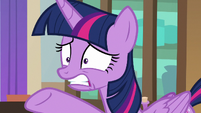 Twilight looking extremely worried S8E17