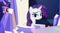 Twilight passes behind Rarity's throne S5E22