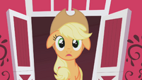 Applejack surprised1 S01E05