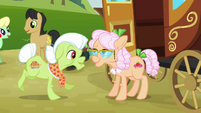 Granny Smith meets Apple Rose S3E08