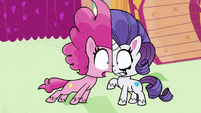 Pinkie Pie face-to-face with Rarity PLS1E5a